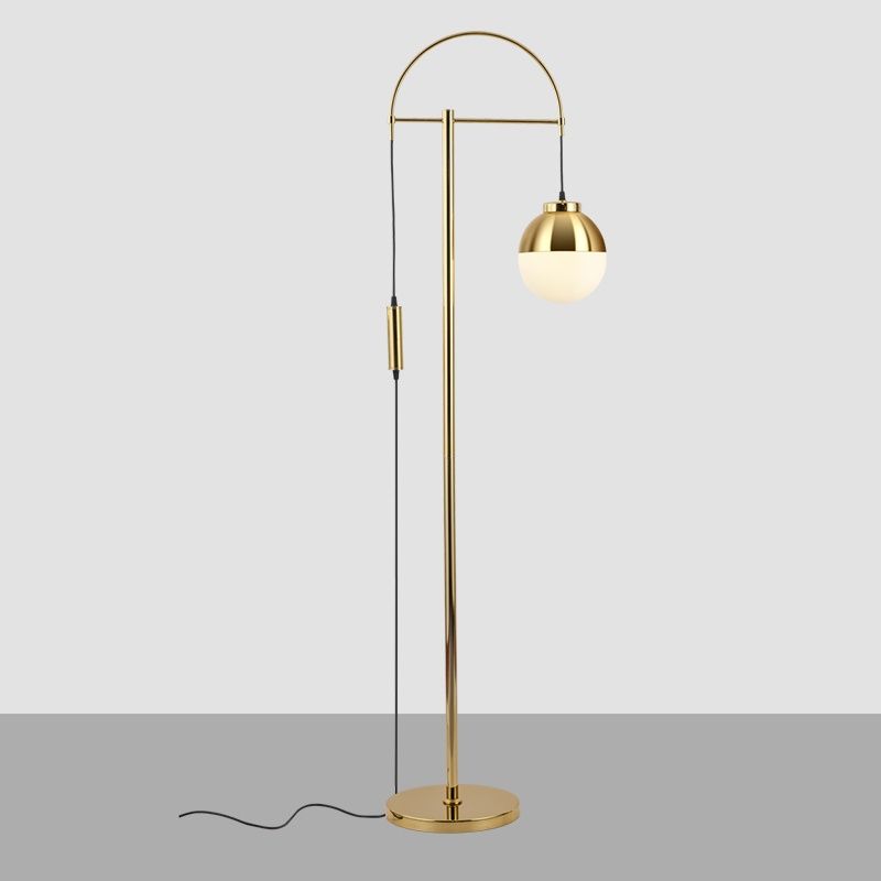 Northern Europe brass finish floor lamp