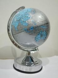 Globe table lamp