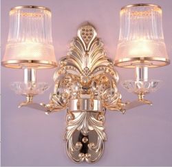 Zinc alloy wall light